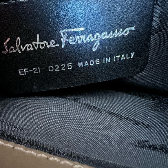 Salvatore Ferragamo Canvas Navy Green Handbag Authentic - Picture 4 of 15